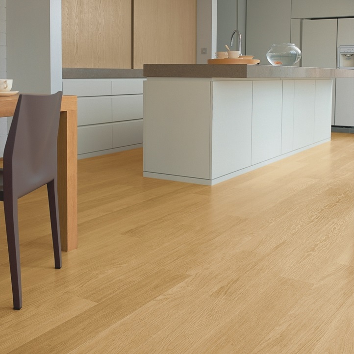 Ламінат Quick-Step ELIGNA EL896 Natural varnished Oak planks